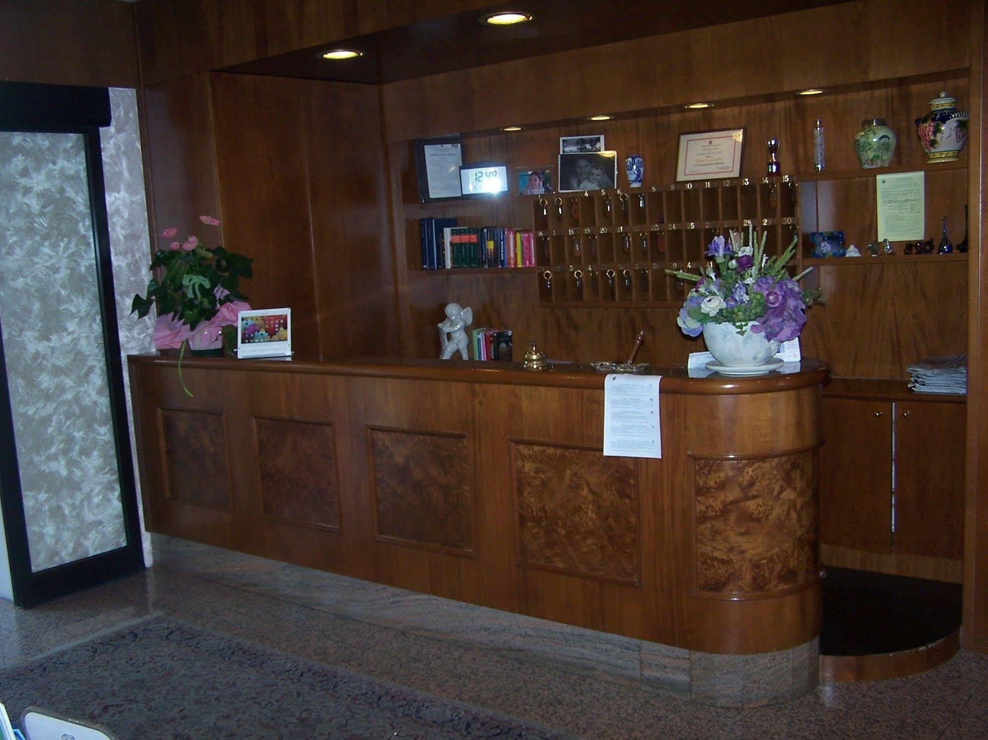 Hotel Carancini Salsomaggiore Terme Exterior foto